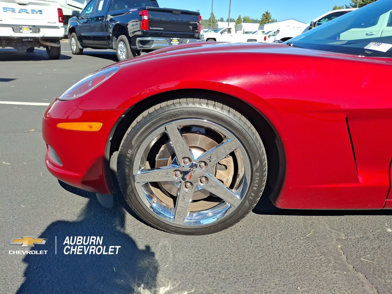 Used 2008 Chevrolet Corvette Coupe w/ Preferred Equipment Group RWD image 23