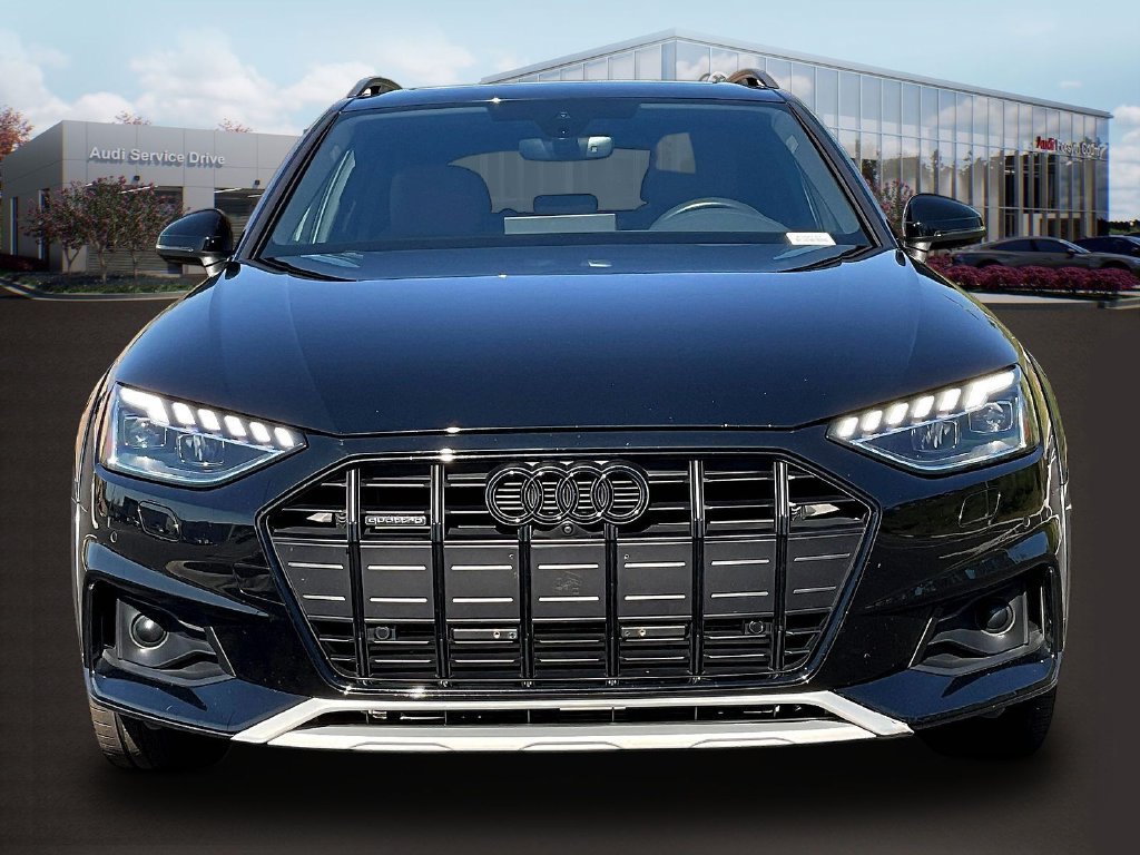Used 2023 Audi A4 2.0T allroad Premium Plus AWD/4WD image 2
