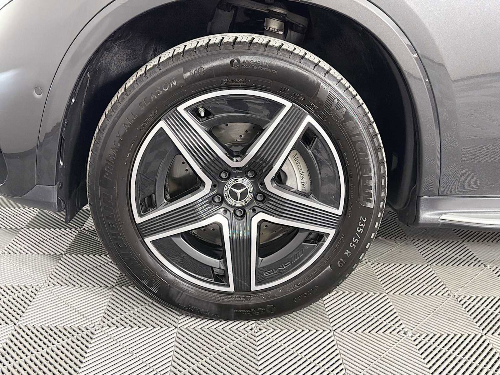 Used 2024 Mercedes-Benz GLC 300 4MATIC image 29