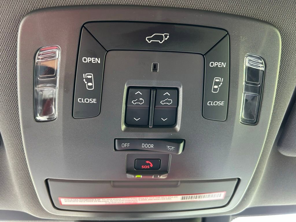 Certified 2021 Toyota Sienna Platinum FWD image 30