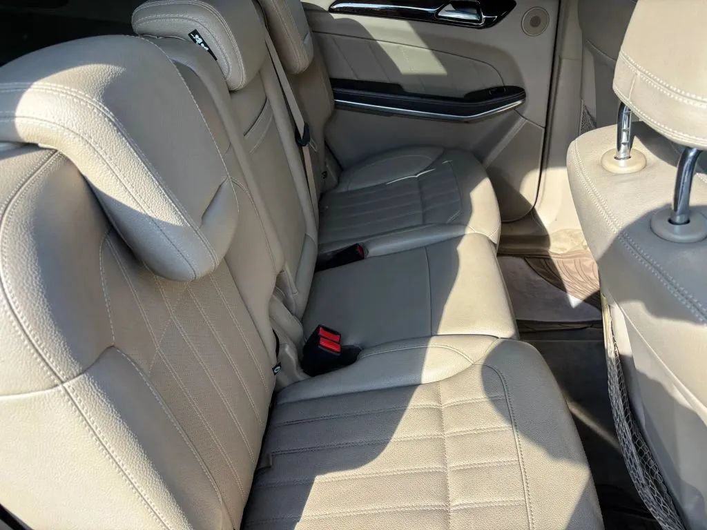 Used 2014 Mercedes-Benz GL 450 4MATIC image 18