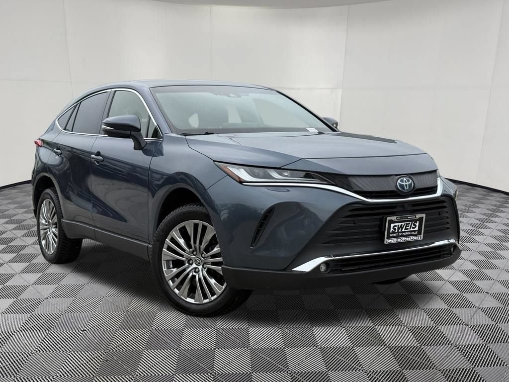 Used 2022 Toyota Venza Limited w/ Advanced Technology Package AWD/4WD image 4