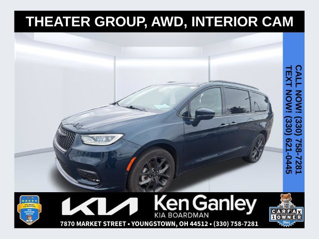 Used 2022 Chrysler Pacifica Limited w/ Uconnect Theater Family Group
