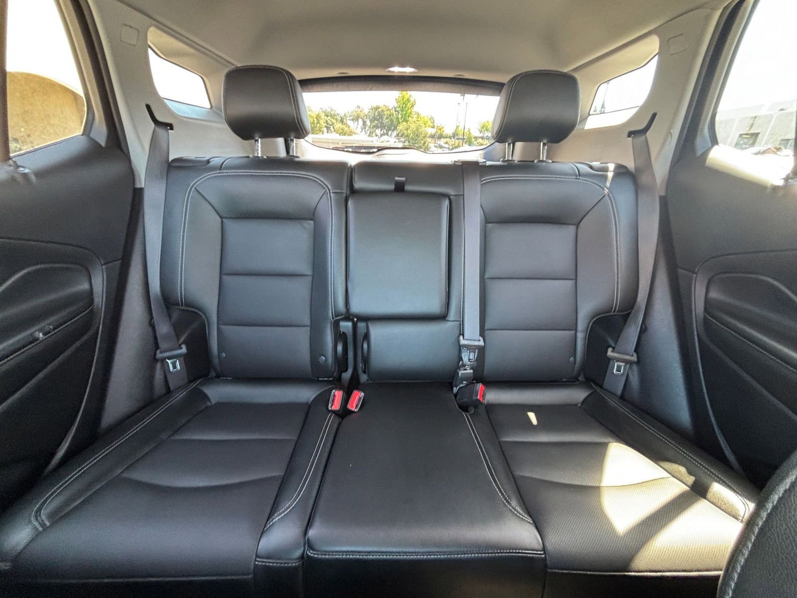 Used 2024 GMC Terrain SLT AWD/4WD image 41