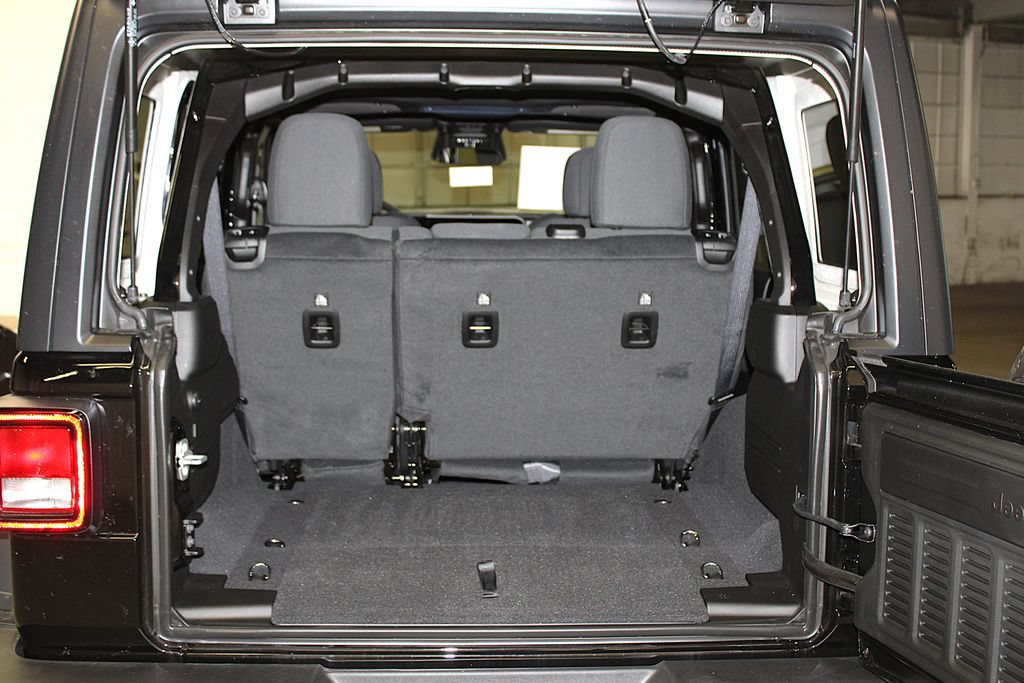 New 2026 Jeep Wrangler Unlimited Sport AWD/4WD image 30