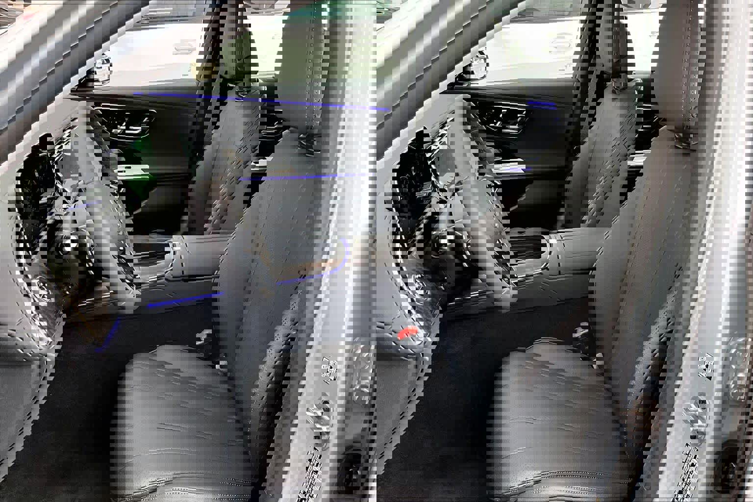 Certified 2025 Mercedes-Benz E 350 4MATIC Sedan image 7