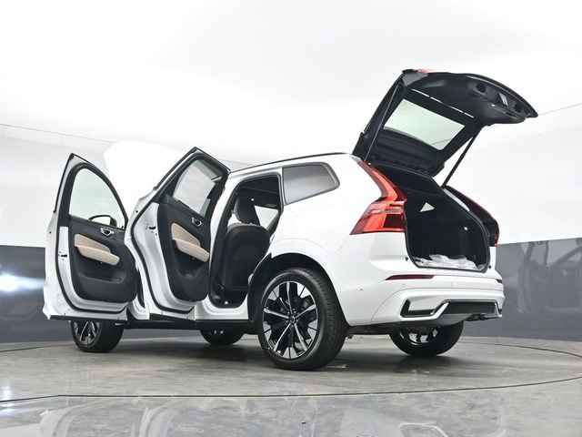 New 2026 Volvo XC60 B5 Plus w/ Protection Package Premier AWD/4WD image 58