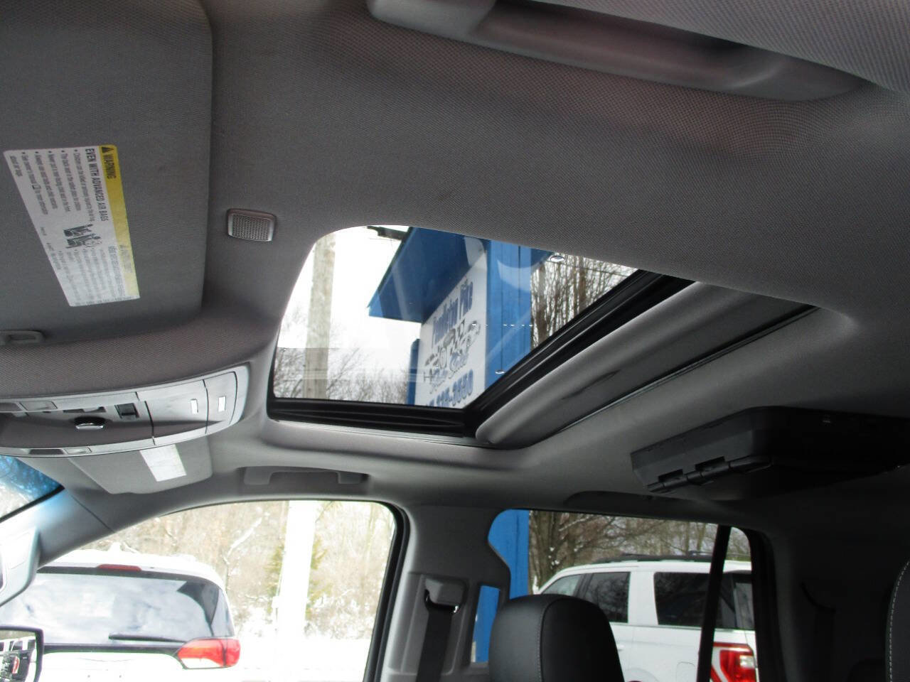 Used 2018 GMC Yukon SLT w/ HD Trailering Package image 22