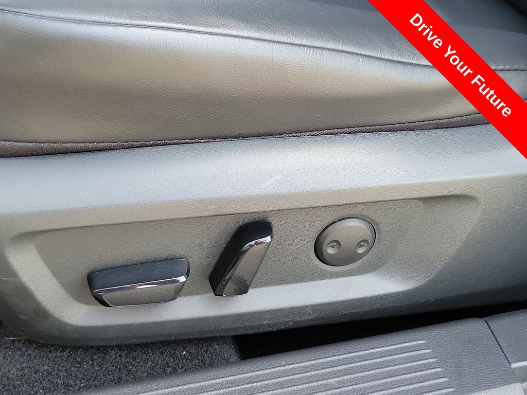 Used 2021 Nissan Rogue SV w/ Premium Package FWD image 14