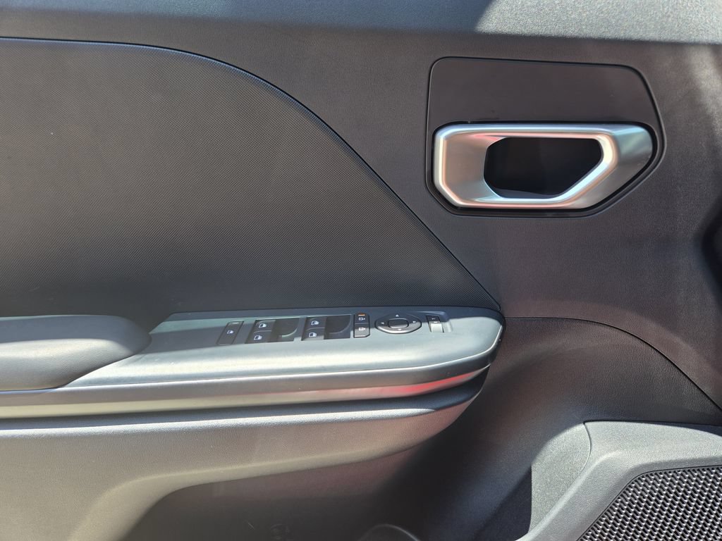 New 2026 Kia K4 FWD image 16