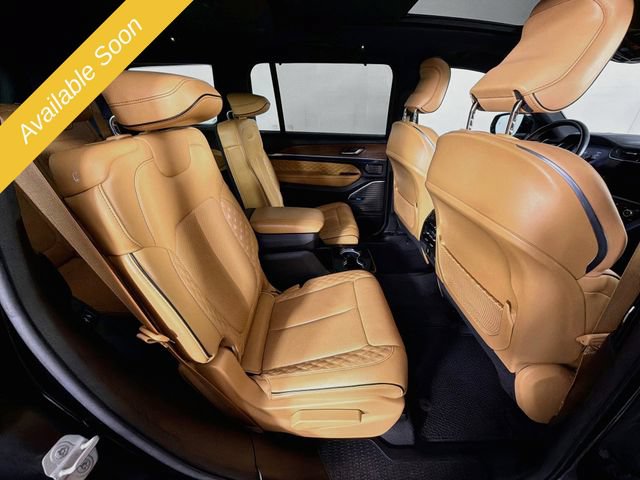 Used 2022 Jeep Grand Cherokee L Summit w/ Luxury Tech Group V AWD/4WD image 28