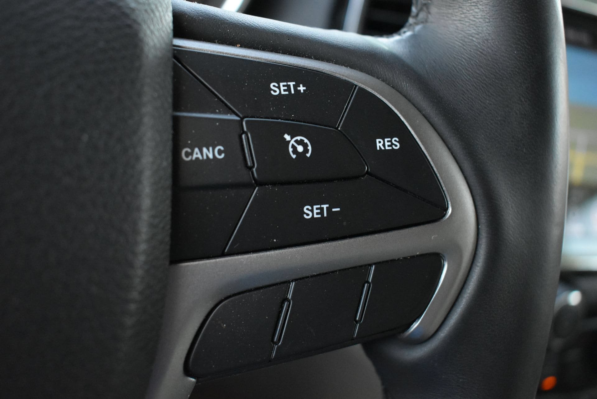 Used 2019 Jeep Grand Cherokee Limited w/ Luxury Group II AWD/4WD image 22