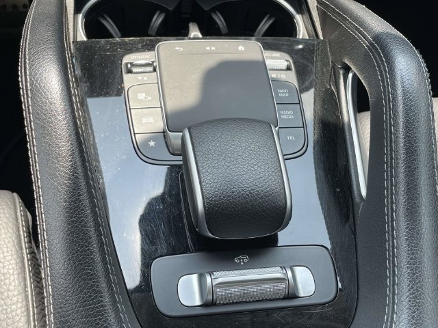 Used 2024 Mercedes-Benz GLS 580 4MATIC image 32