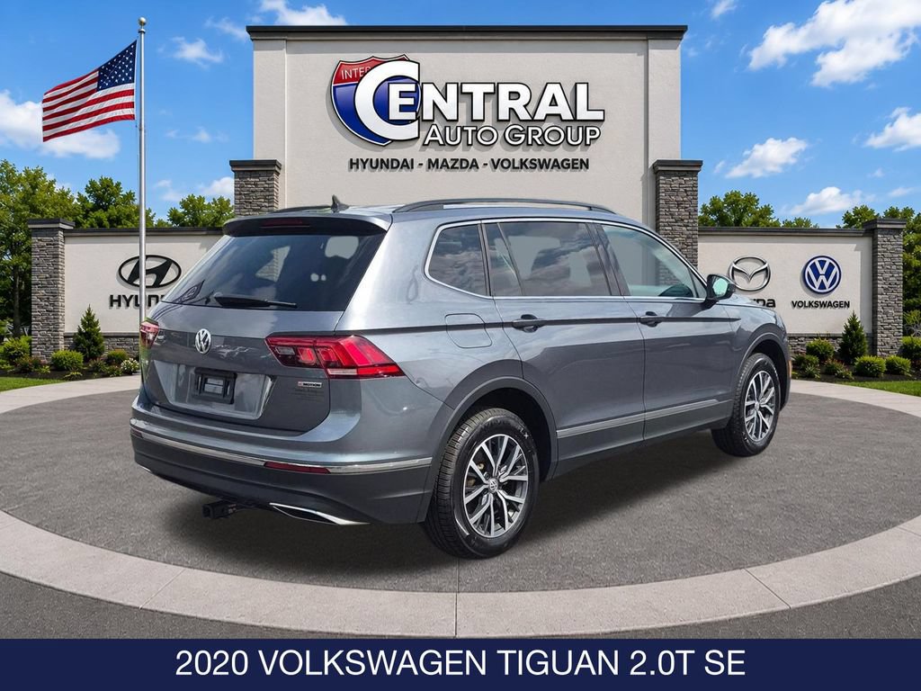 Used 2020 Volkswagen Tiguan SE w/ Panoramic Sunroof Package AWD/4WD image 8