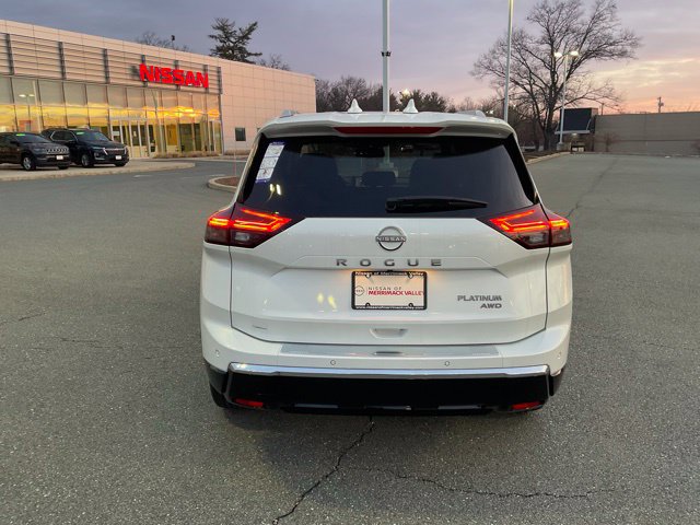 New 2026 Nissan Rogue Platinum w/ Tech Package AWD/4WD image 5