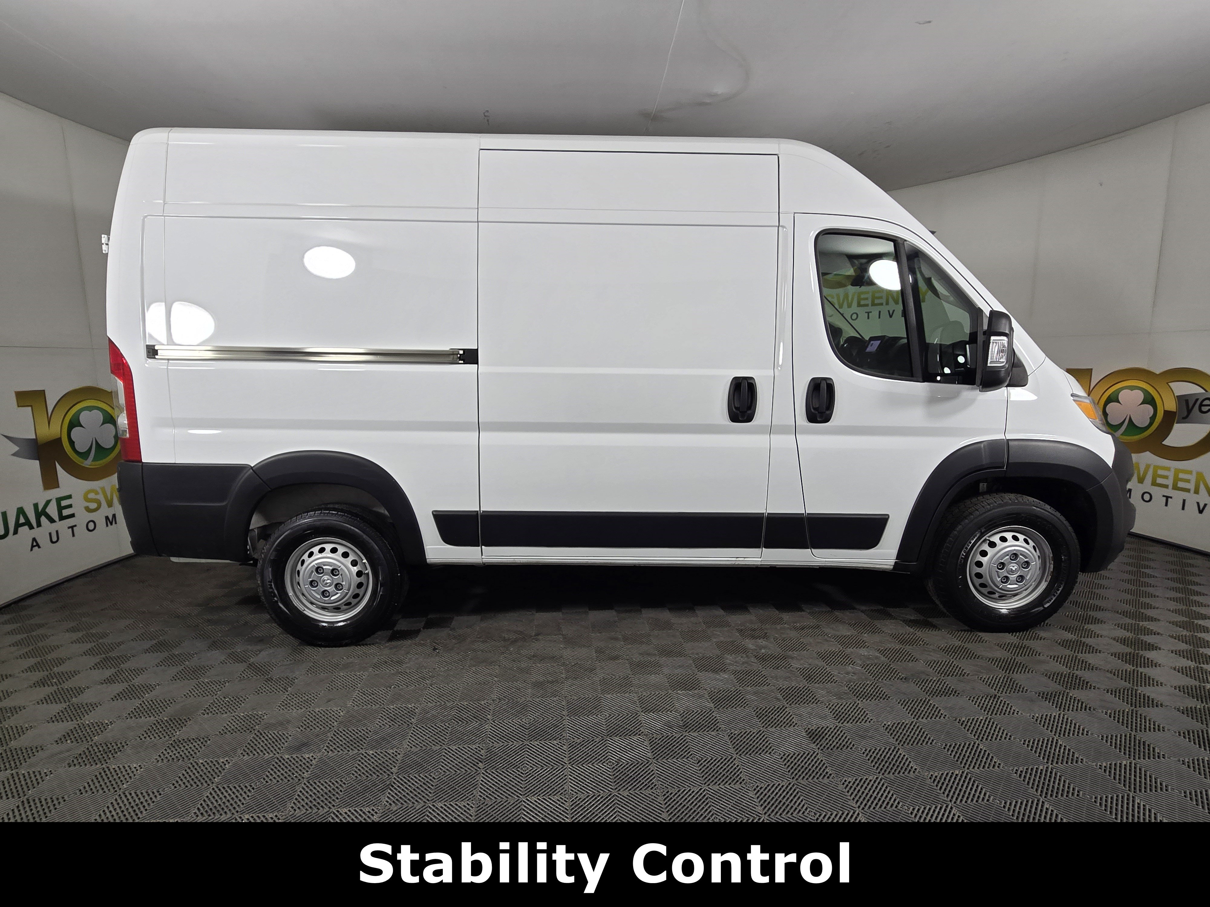 Used 2025 RAM ProMaster 2500 w/ Safety Group FWD image 9