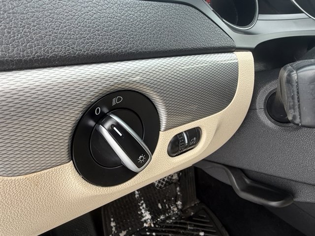 Used 2017 Volkswagen Jetta SE image 35