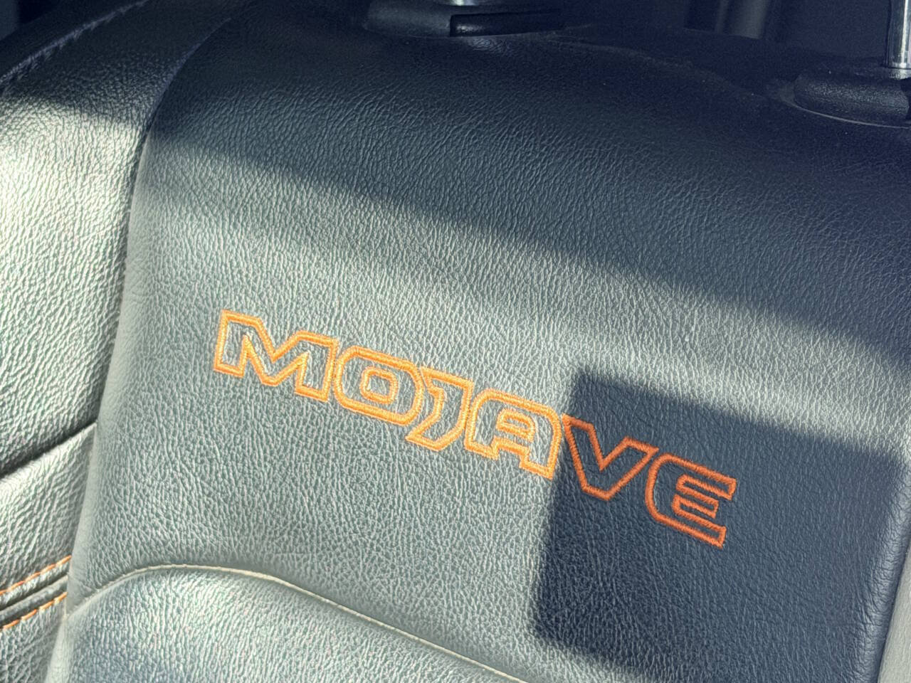 Used 2021 Jeep Gladiator Mojave AWD/4WD image 10