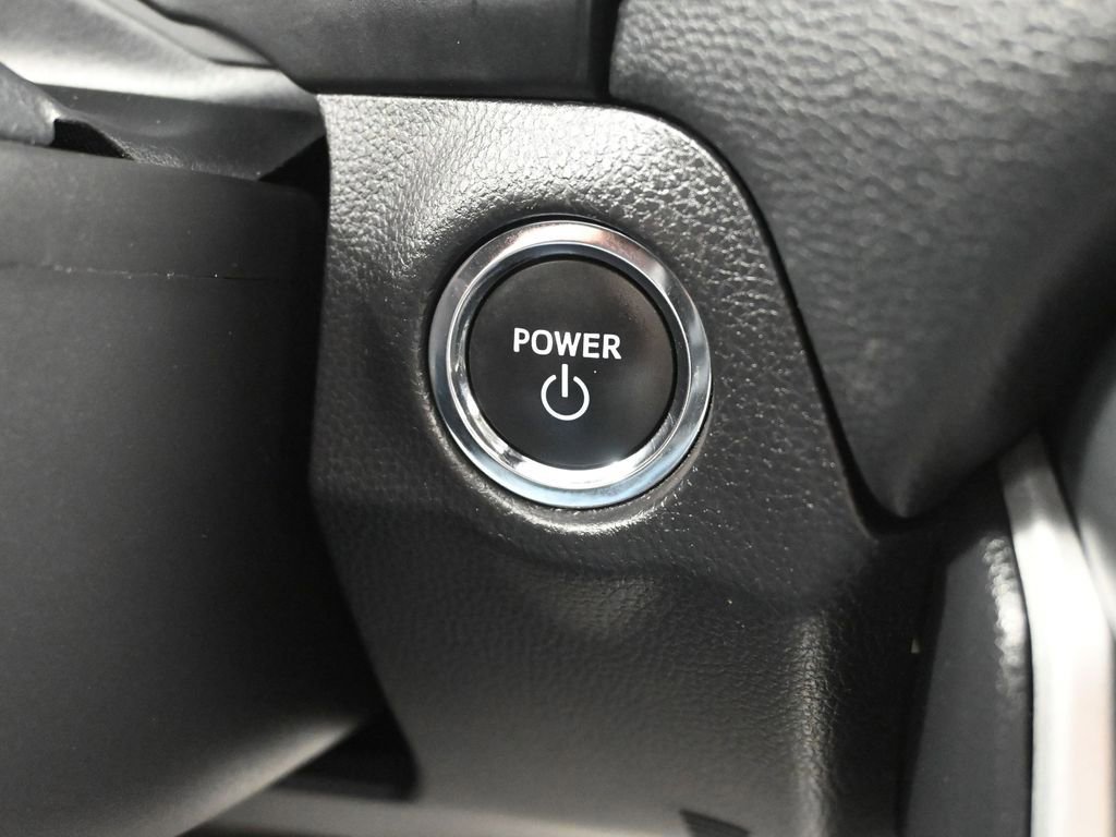 Used 2025 Toyota RAV4 XLE w/ Convenience Package image 25