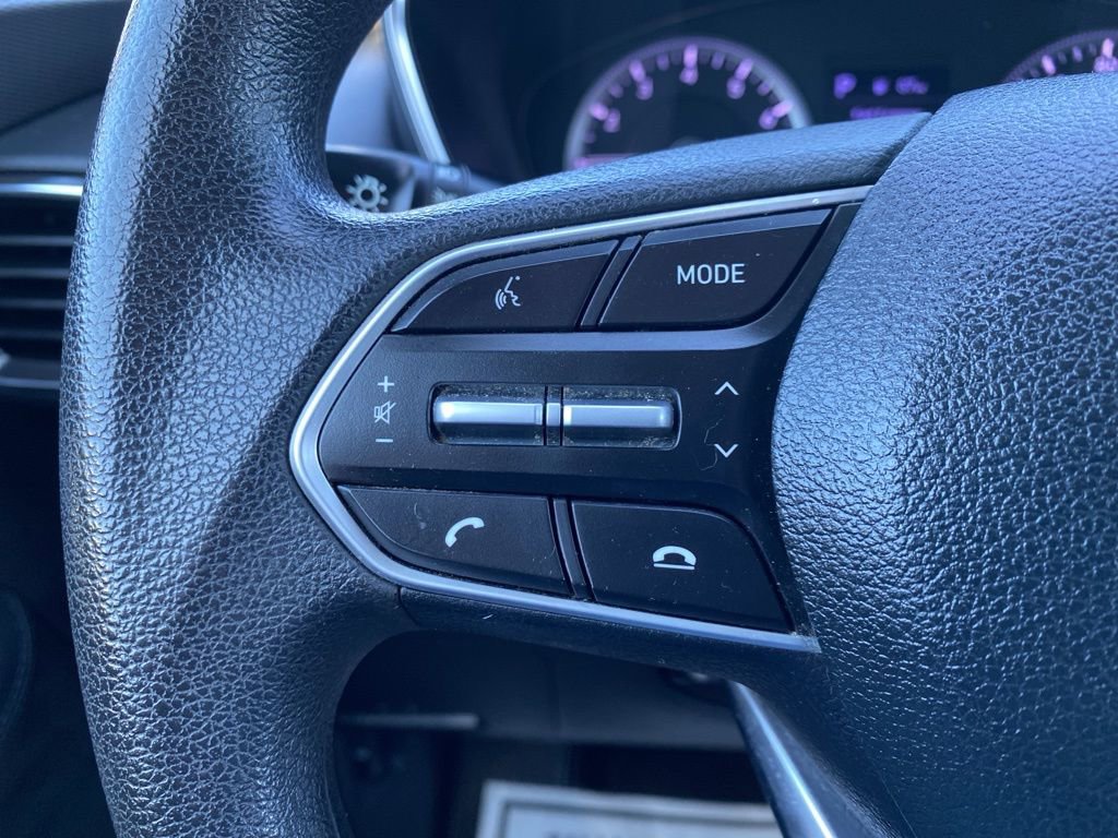 Used 2020 Hyundai Santa Fe SE image 19