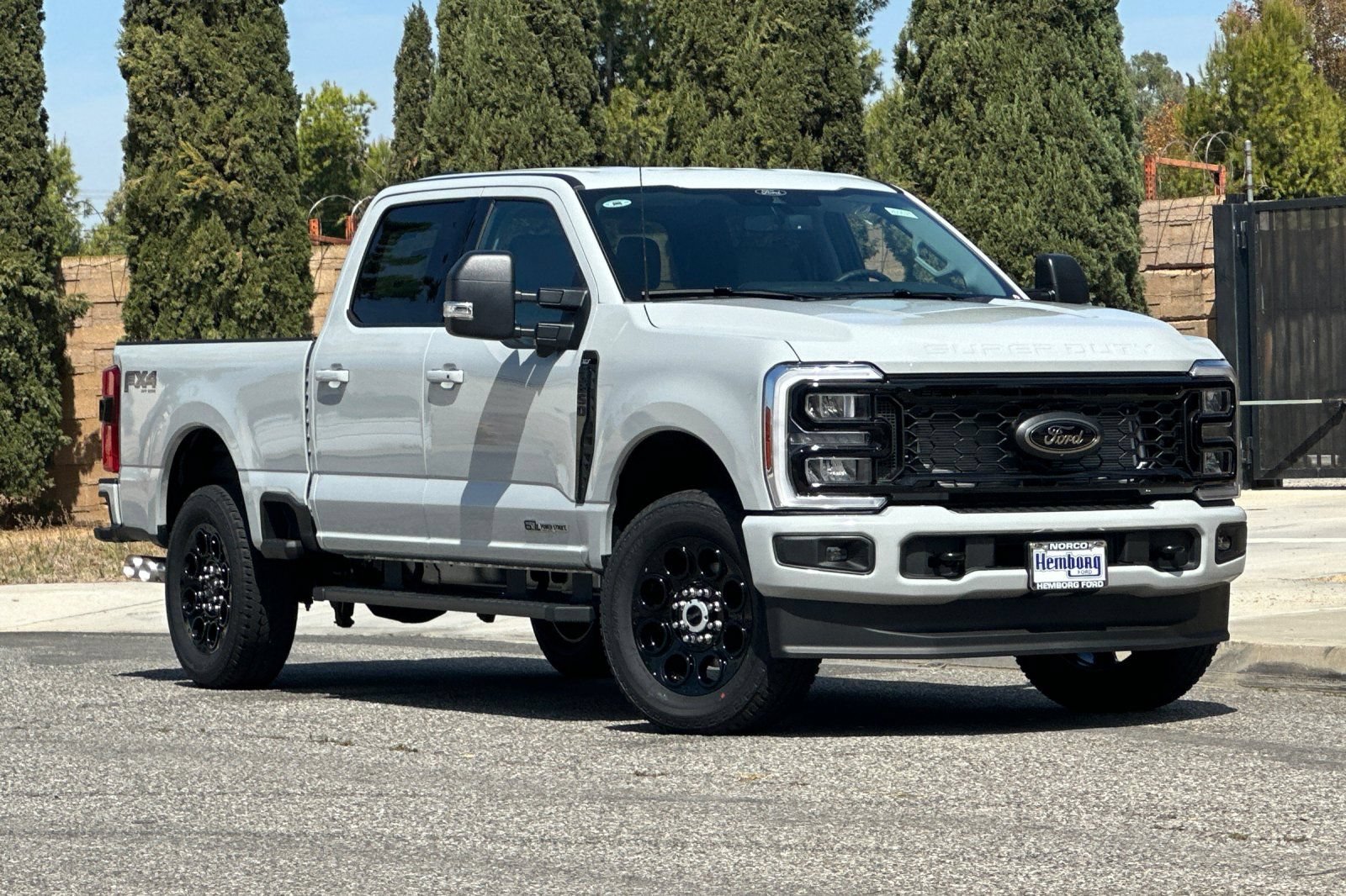 New 2026 Ford F250 XLT w/ XLT Premium Package AWD/4WD image 2