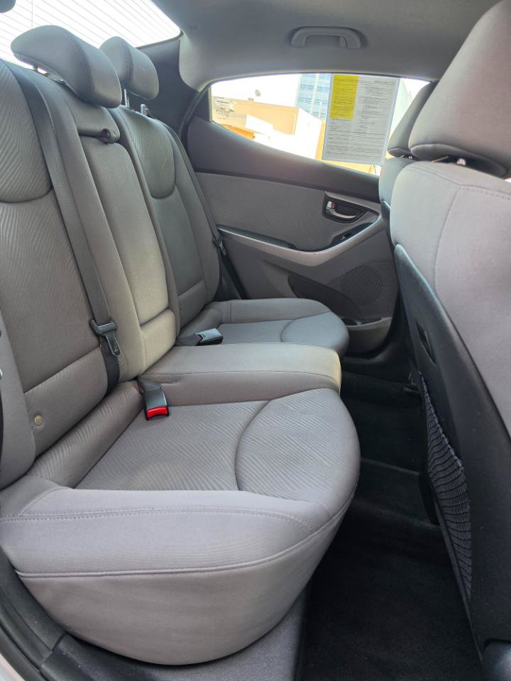 Used 2013 Hyundai Elantra GLS w/ Preferred Pkg FWD image 11