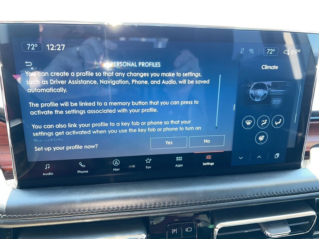 Used 2022 Lincoln Nautilus Reserve w/ Class II Trailer Tow Package image 45