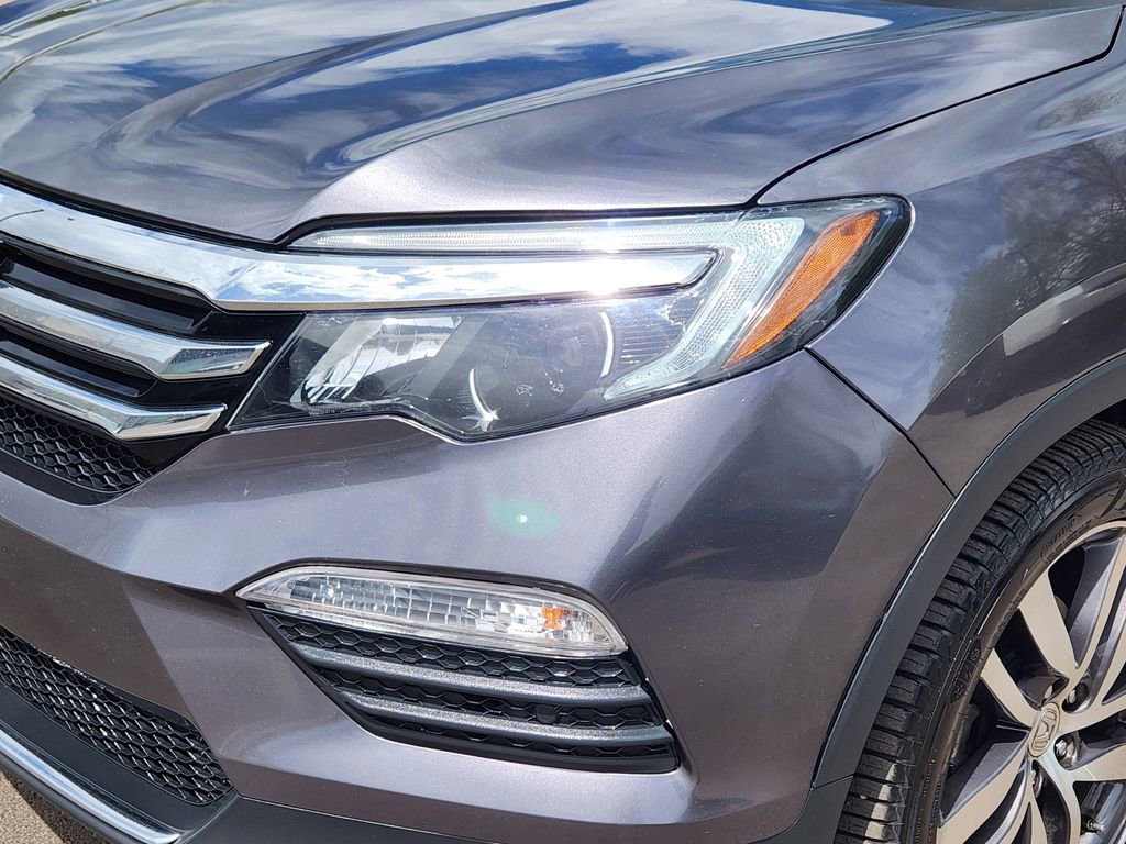 Used 2017 Honda Pilot Touring image 8