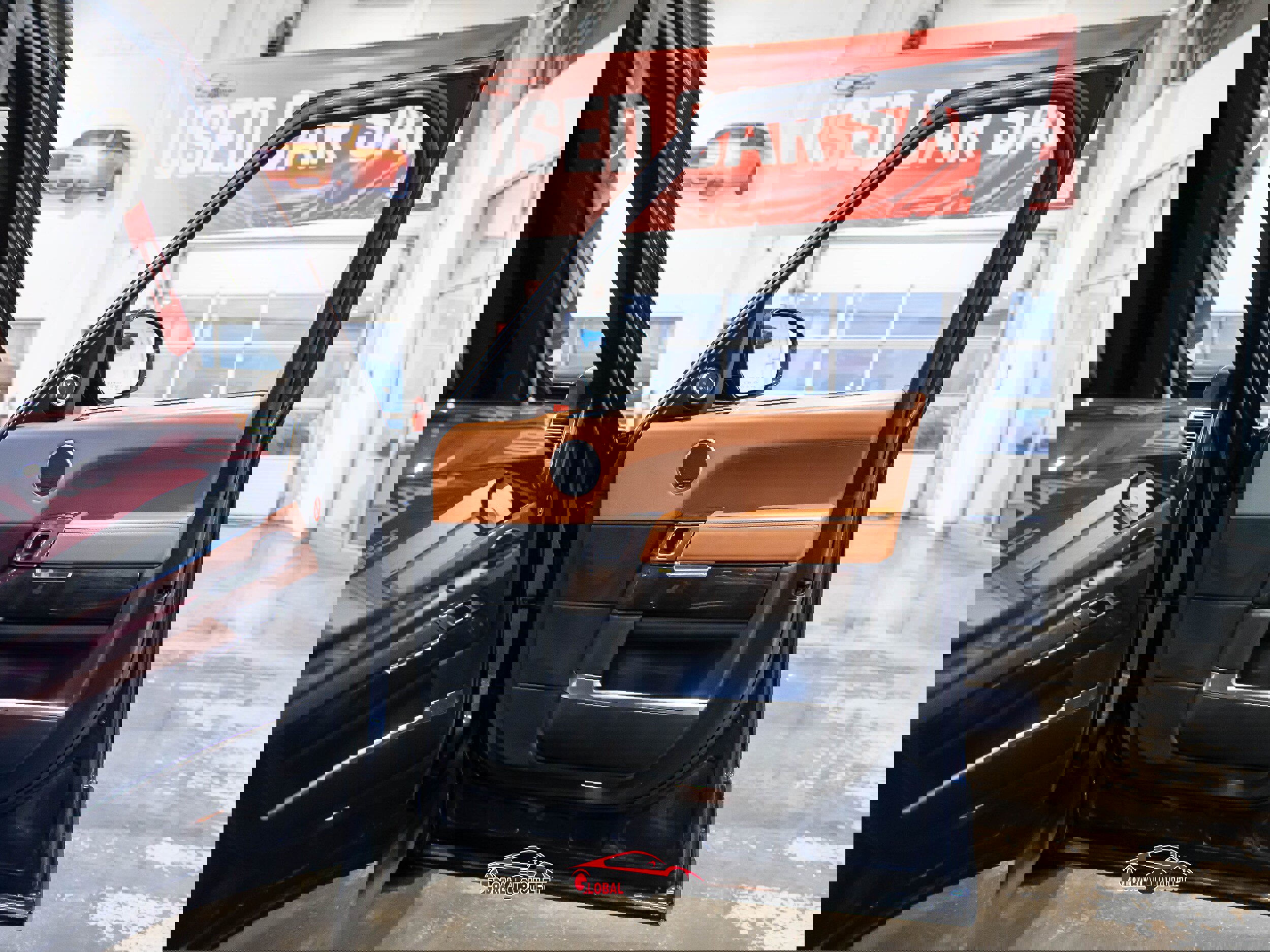 Used 2016 Land Rover Range Rover Autobiography image 47