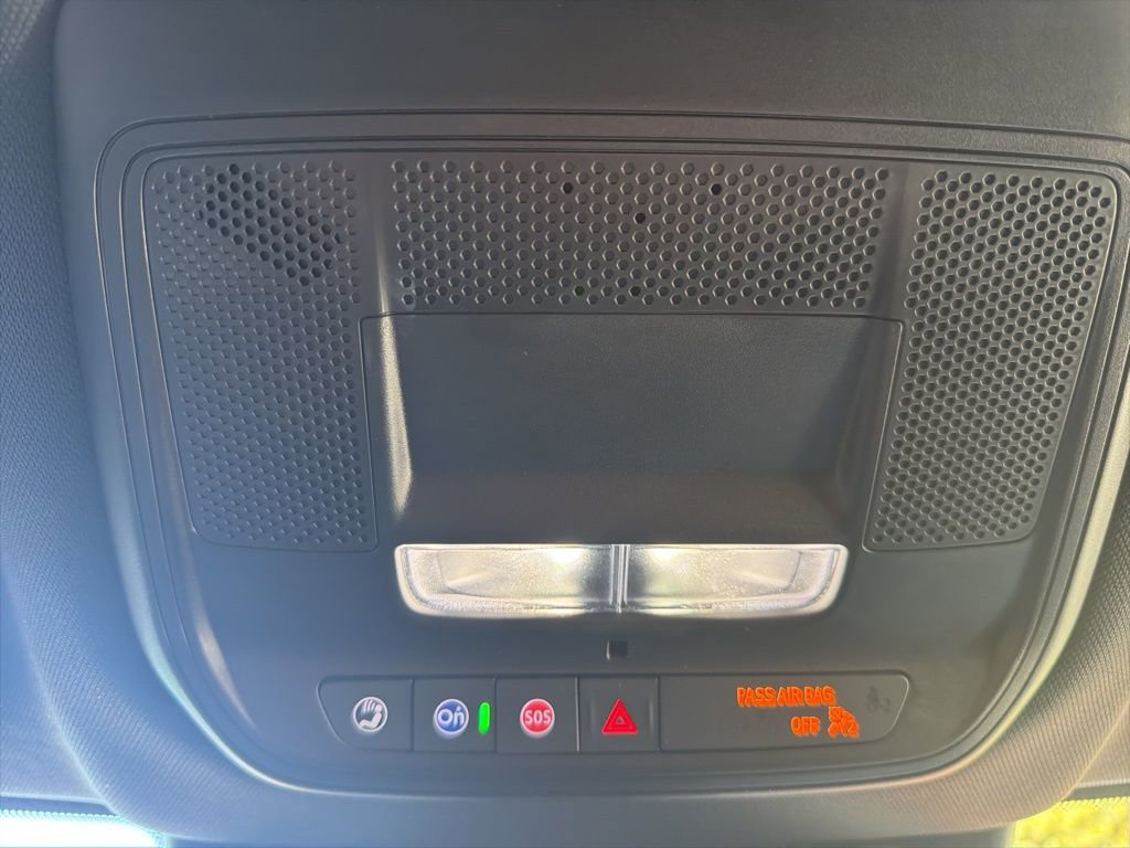 New 2026 Chevrolet Equinox EV LT image 15