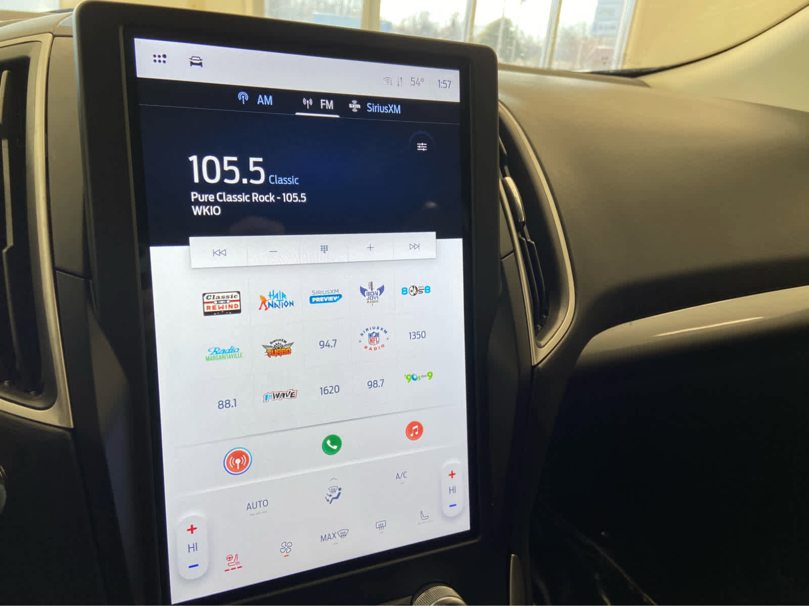 Used 2024 Ford Edge SEL w/ Convenience Package image 27