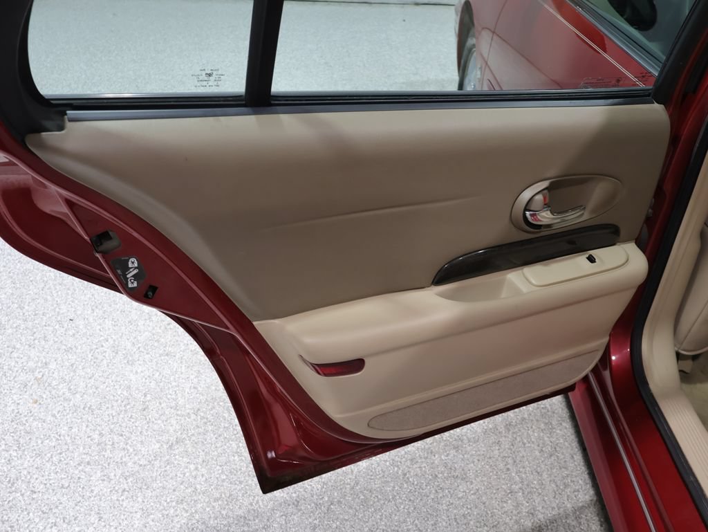 Used 2005 Buick Le Sabre Limited w/ Celebration Edition Package FWD image 16