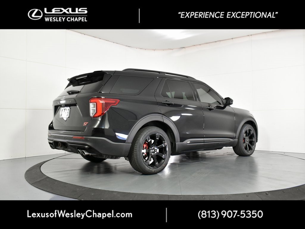 Used 2022 Ford Explorer ST w/ ST Street Pack image 6