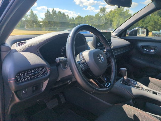 Used 2025 Honda HR-V Sport image 15