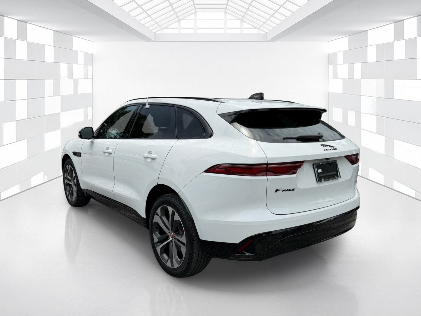 Used 2022 Jaguar F-PACE S AWD/4WD image 5