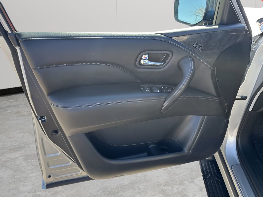 Used 2023 INFINITI QX80 Luxe w/ Cargo Package image 25