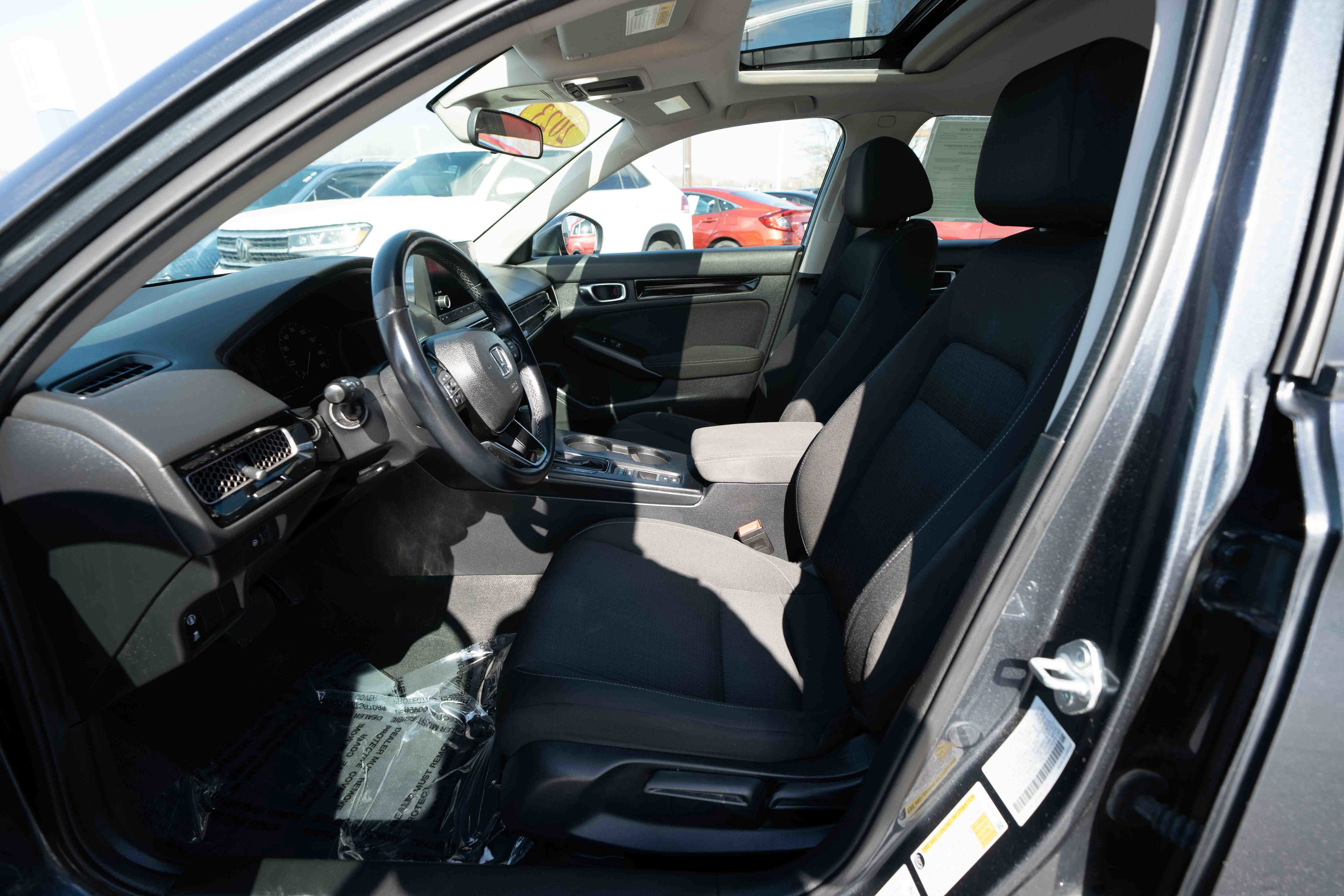 Used 2023 Honda Civic EX image 9