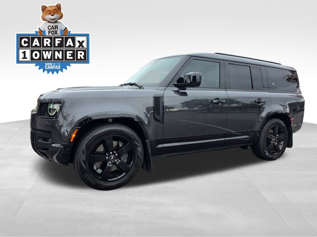 Used 2023 Land Rover Defender 130 X-Dynamic SE image 2