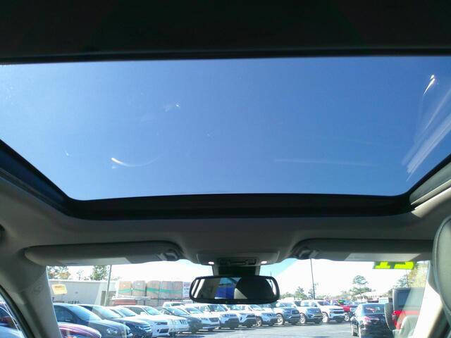 Used 2021 Toyota Camry XSE w/ Navigation Package image 10