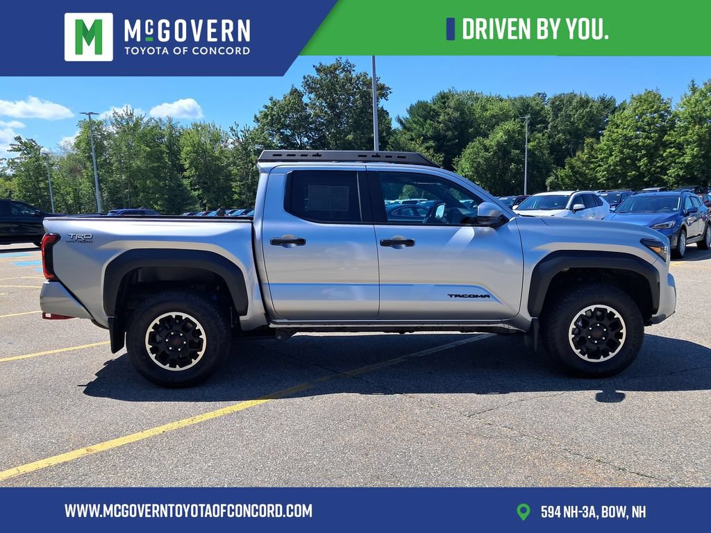 Used 2025 Toyota Tacoma TRD Off-Road AWD/4WD image 6