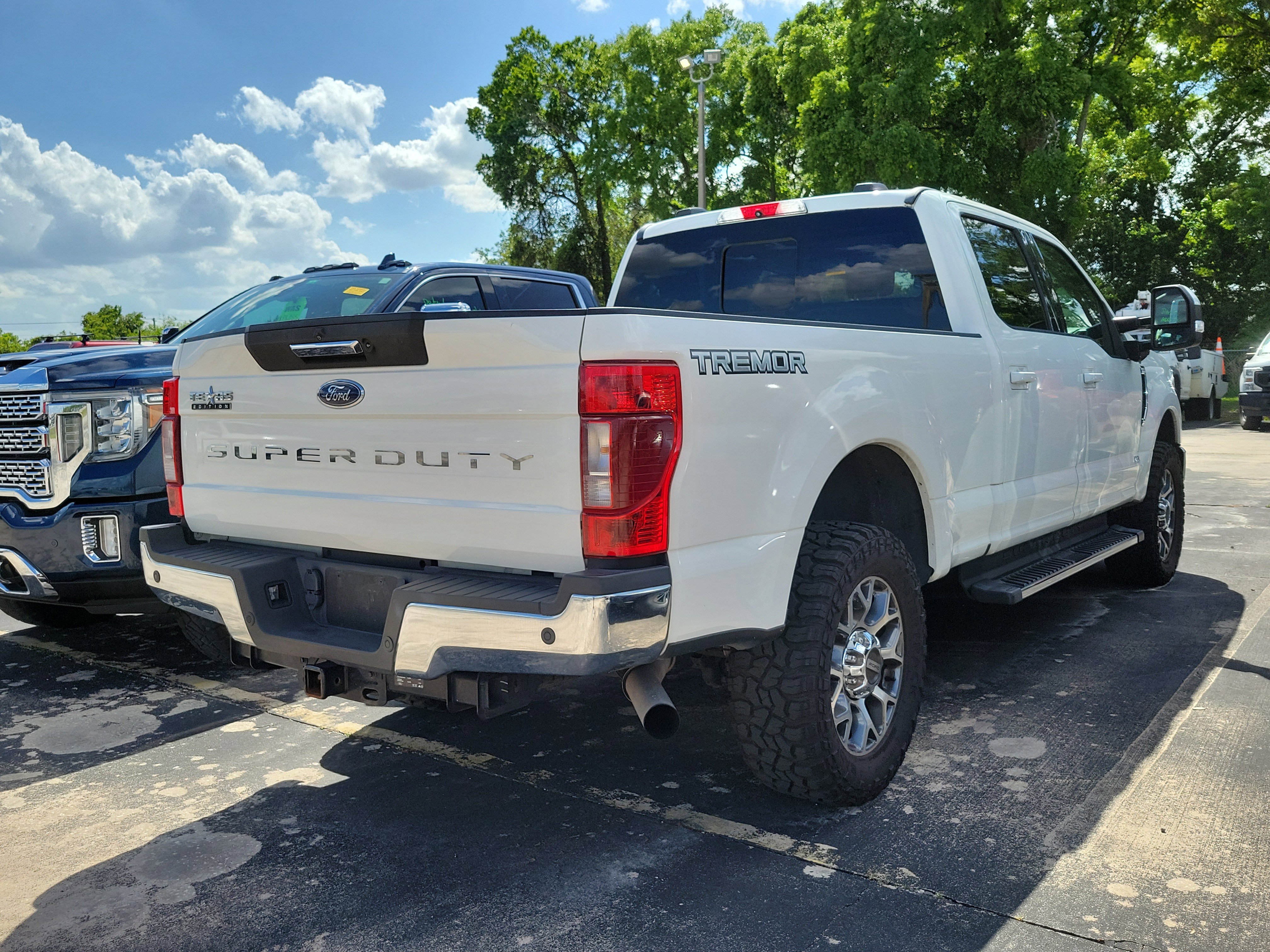 Used 2020 Ford F250 Lariat w/ Lariat Value Package image 5