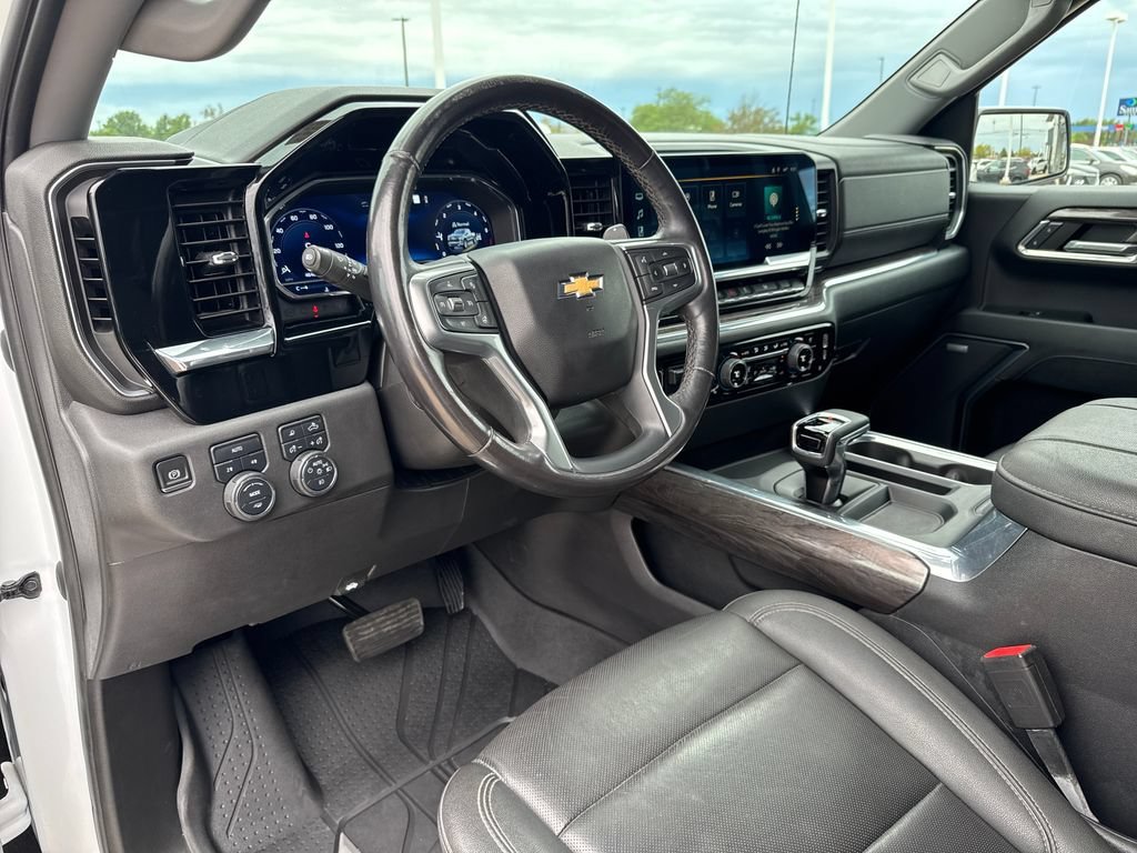Certified 2023 Chevrolet Silverado 1500 LTZ w/ LTZ Premium Package AWD/4WD image 14