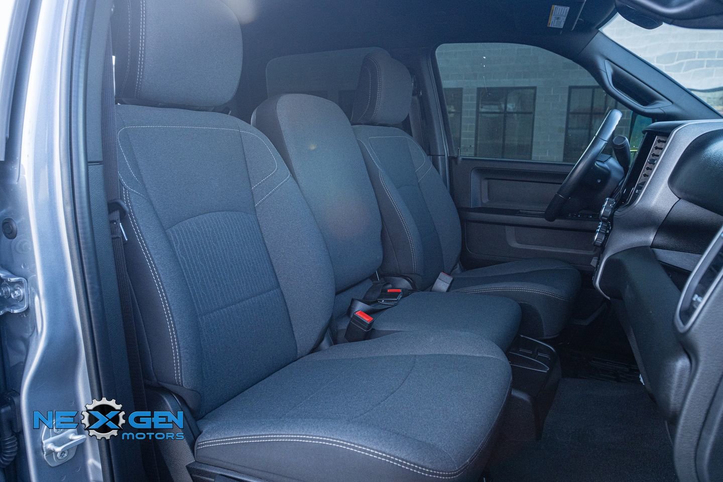 Used 2024 RAM 3500 Tradesman w/ Convenience Group image 39