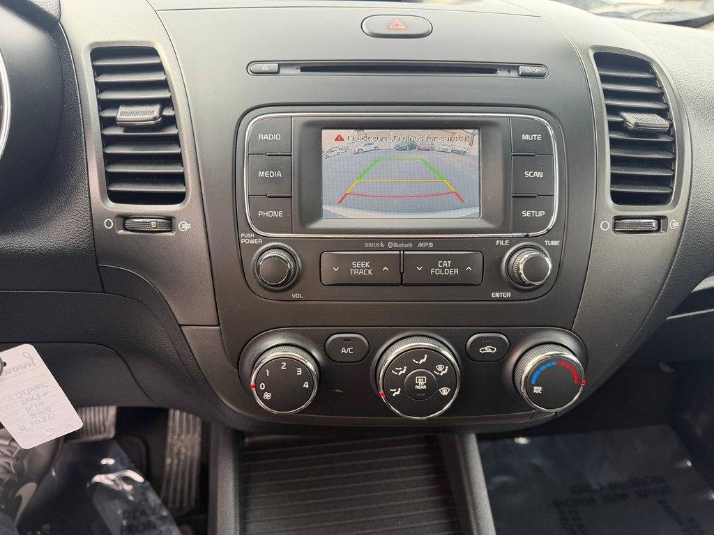 Used 2016 Kia Forte LX w/ LX Popular Plus Package FWD image 29