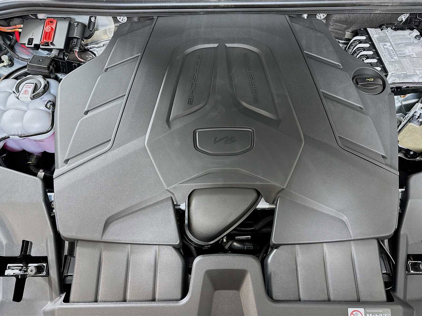 New 2026 Porsche Cayenne image 30