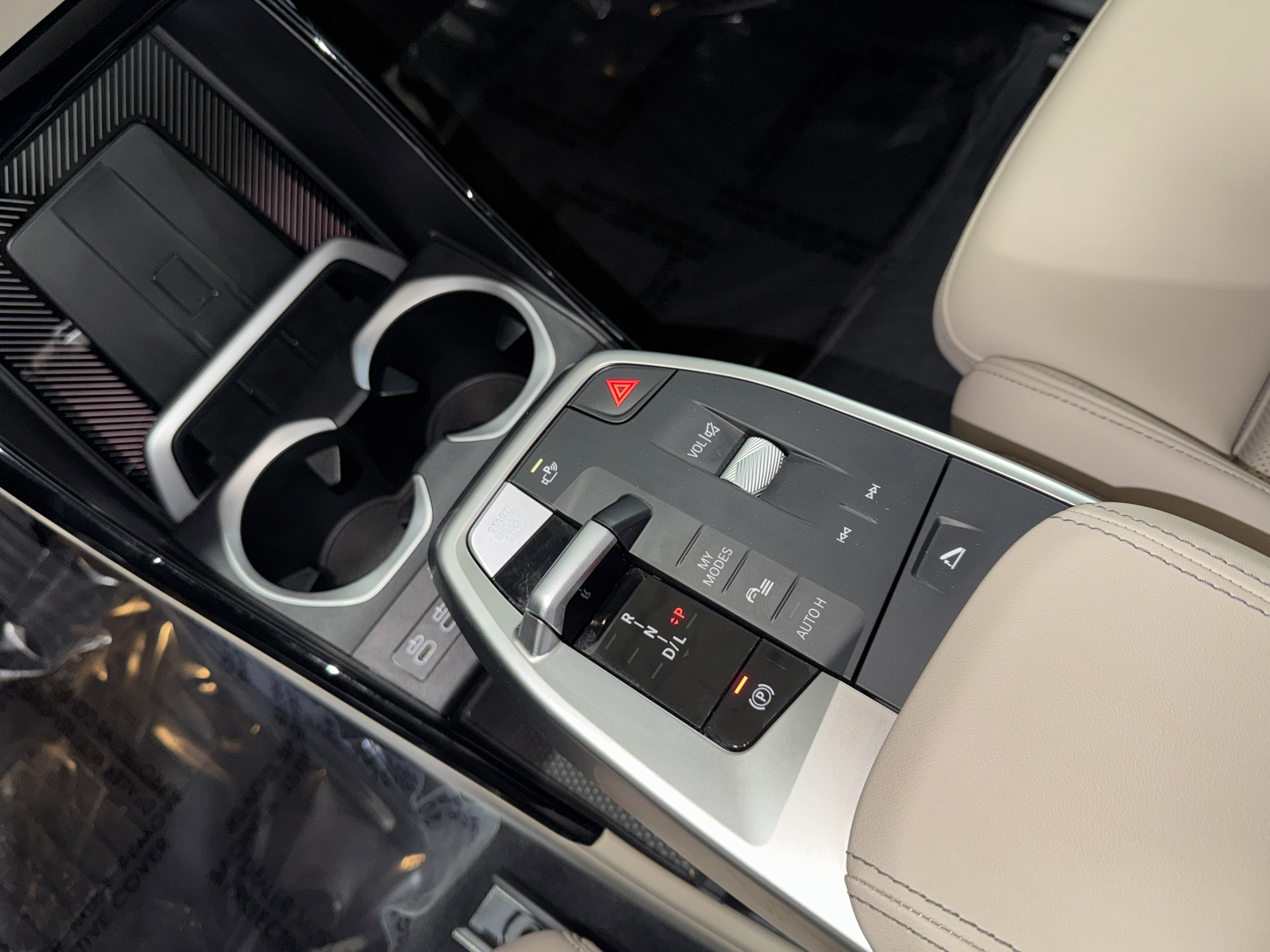 Certified 2025 BMW X1 xDrive28i w/ Premium Package image 28