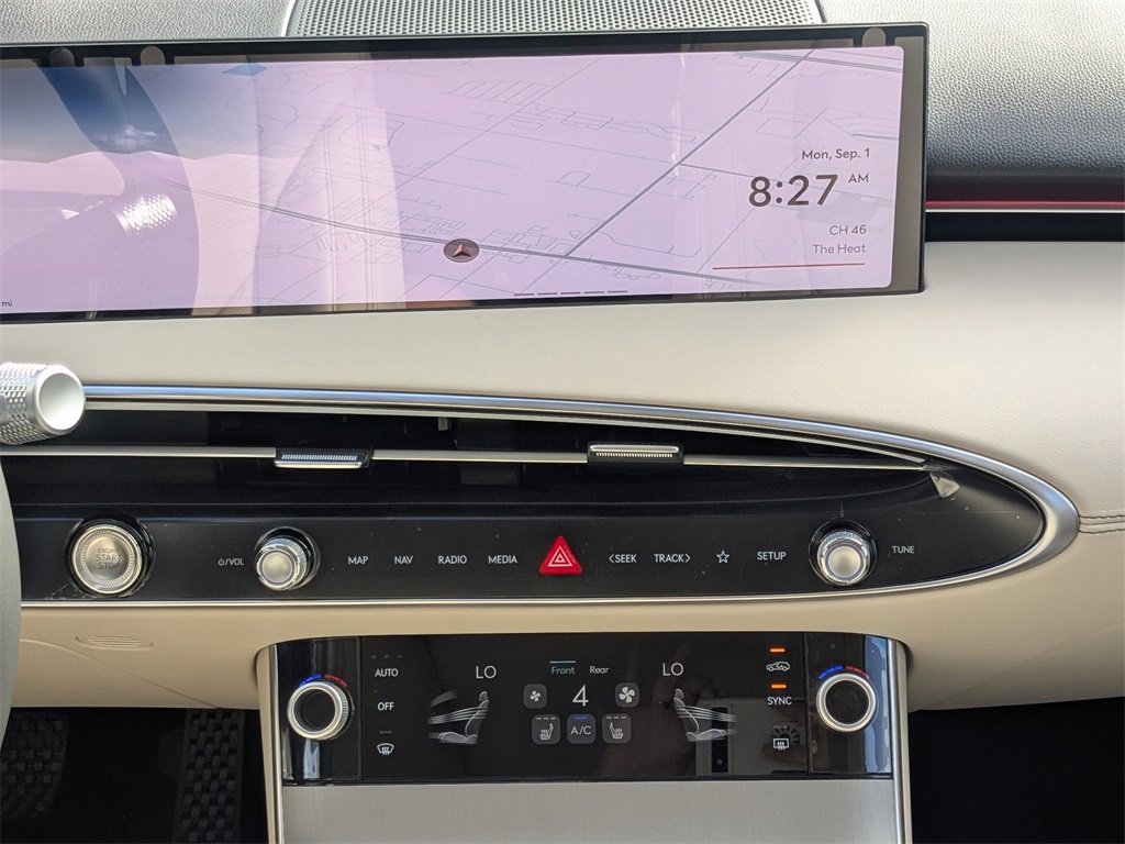 New 2026 Genesis GV70 2.5T Select image 15