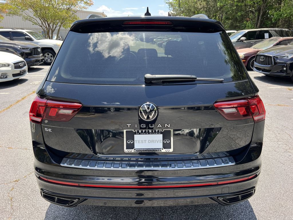 Used 2022 Volkswagen Tiguan SE R-Line FWD image 4