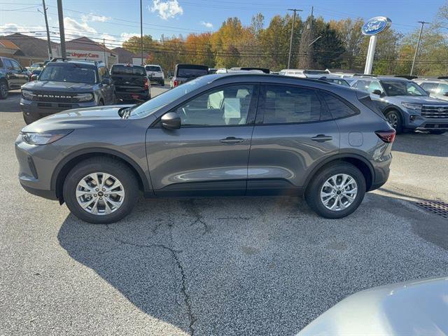New 2026 Ford Escape Active image 2