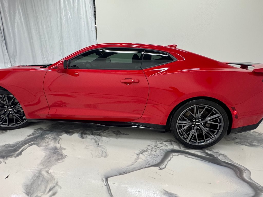Used 2017 Chevrolet Camaro ZL1 RWD image 5